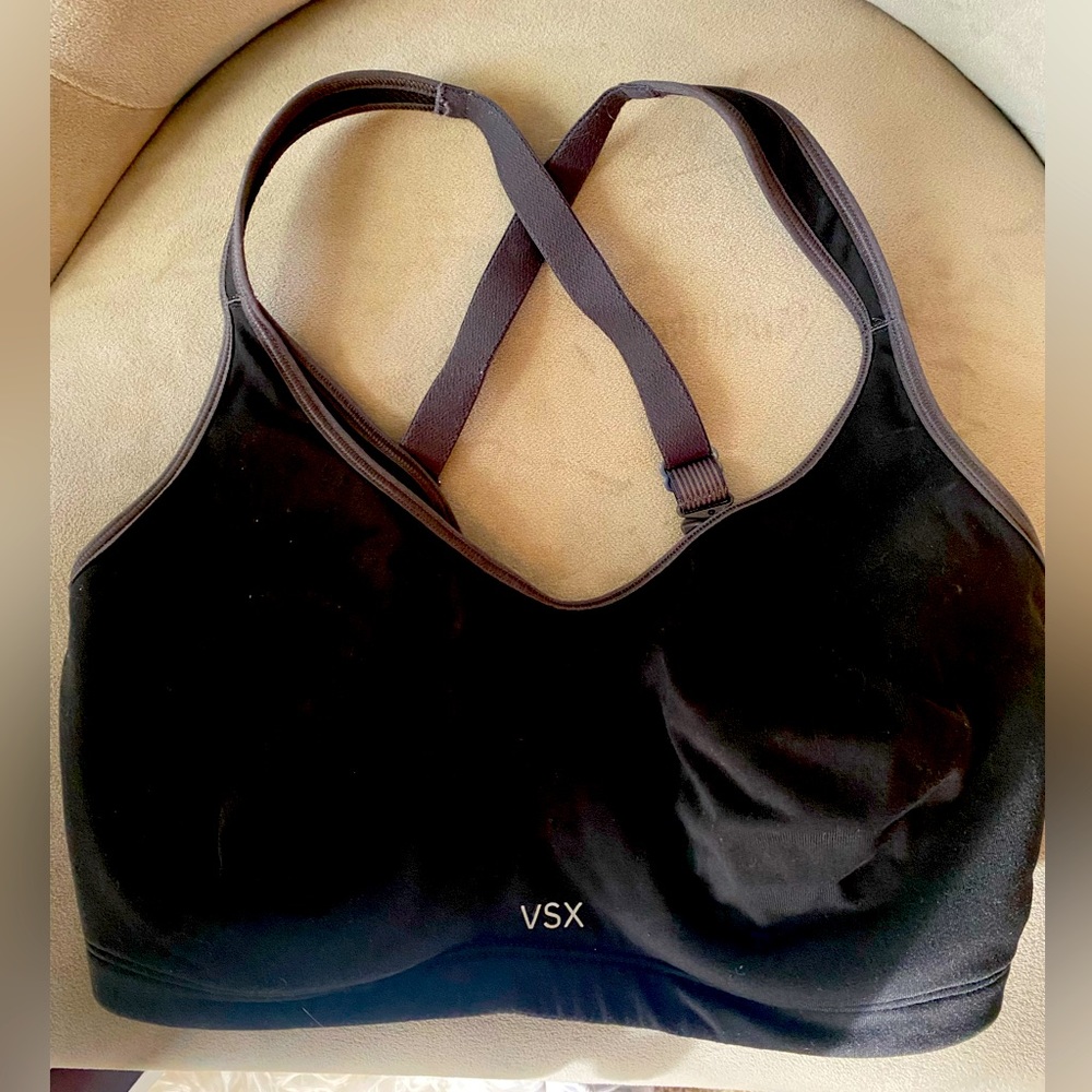 Victorias Secret VSX sports bra 34DDD